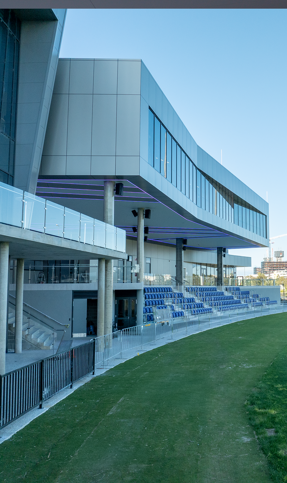 16 Dockers Changerooms