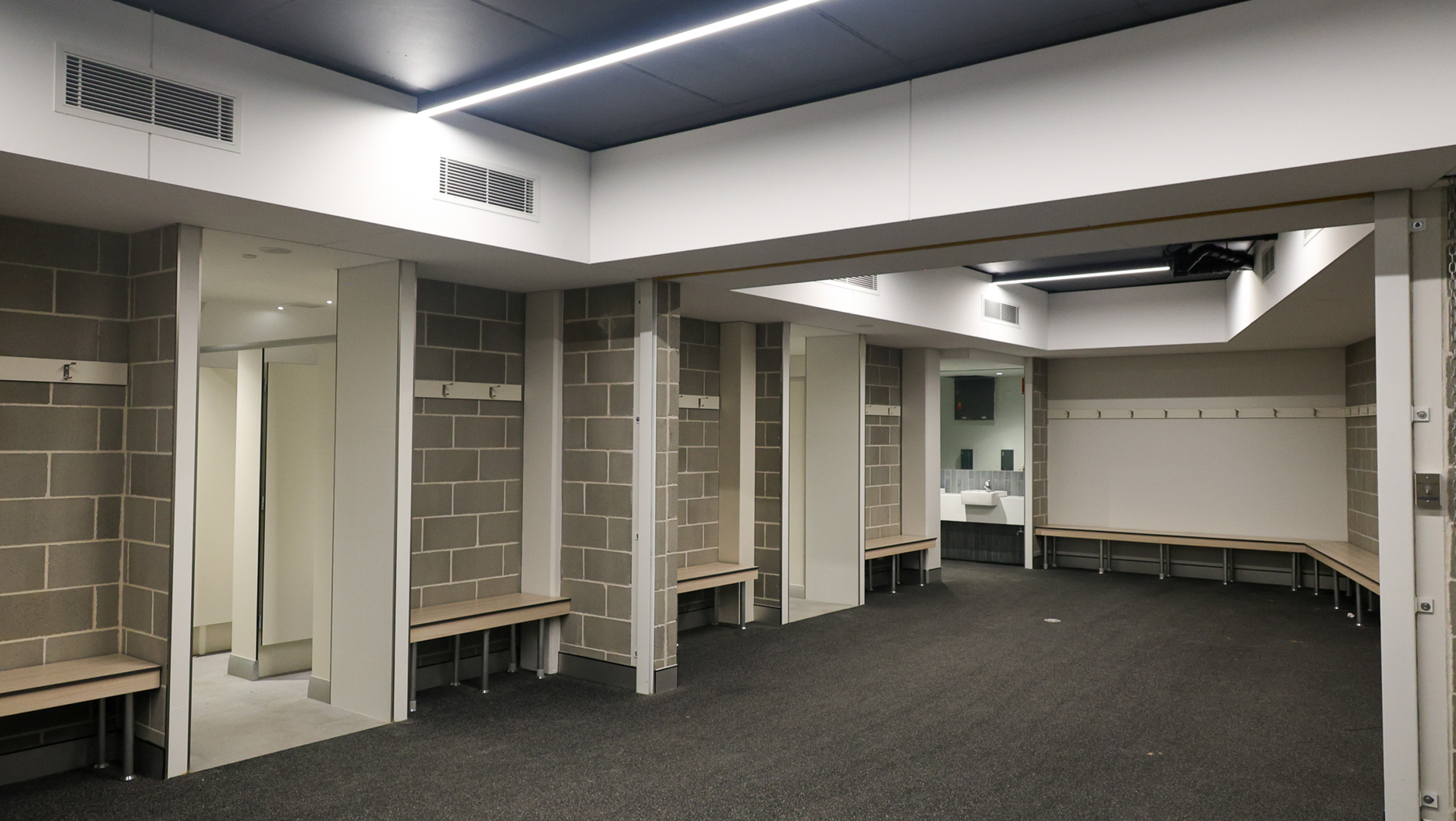 7 Dockers Changerooms