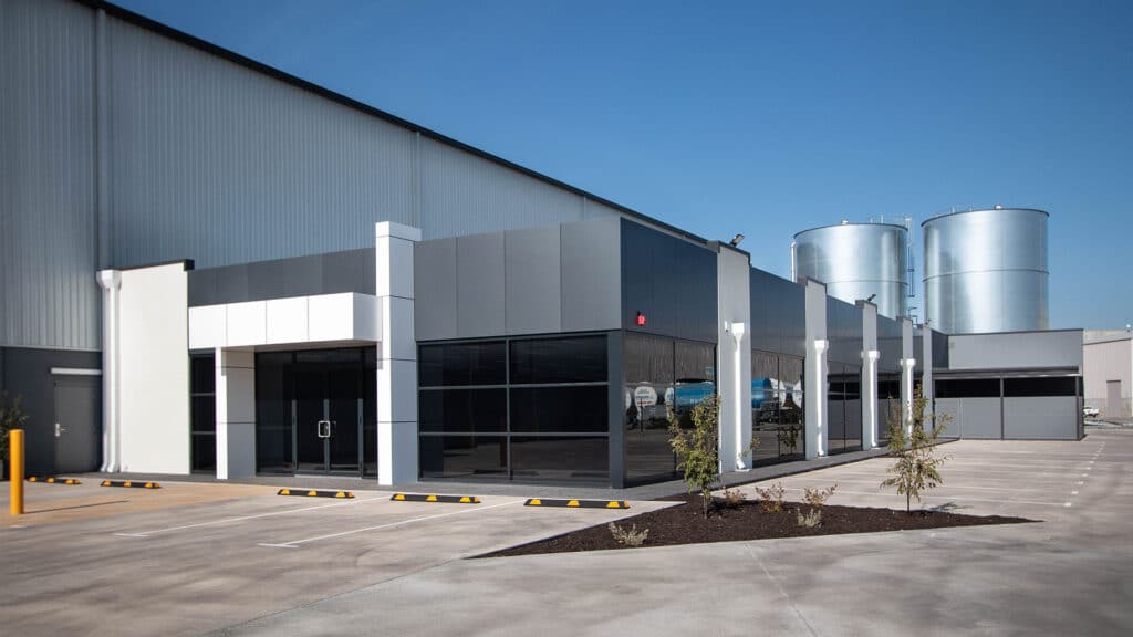 JB’s-Wear-Office-and-Warehouse-02-1920×1080