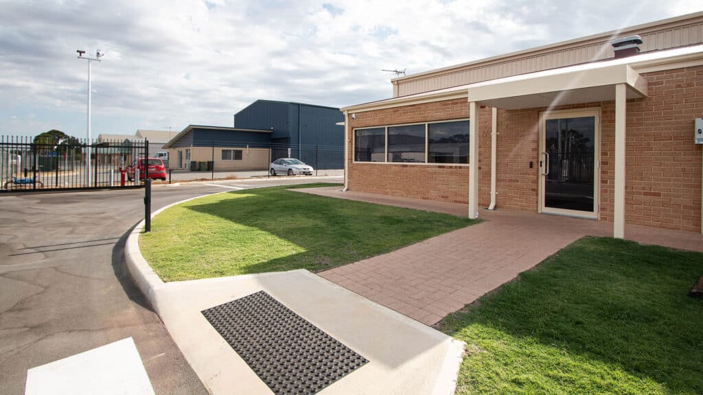 Pinjarra-Bus-Depot-02-1920×1080